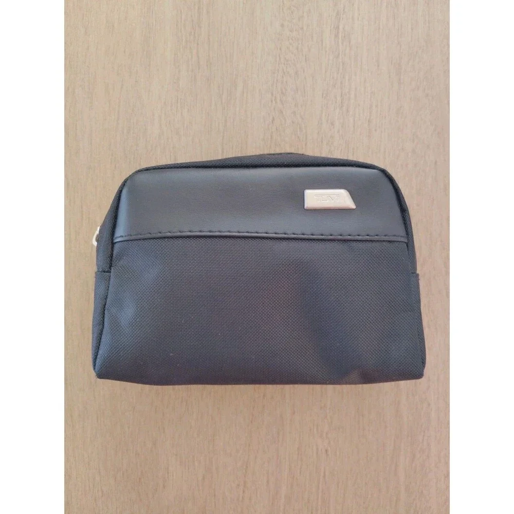 Tumi for Delta Small Zip Pouch Travel Case Cosmetic Bag Toiletry Bag Nwot